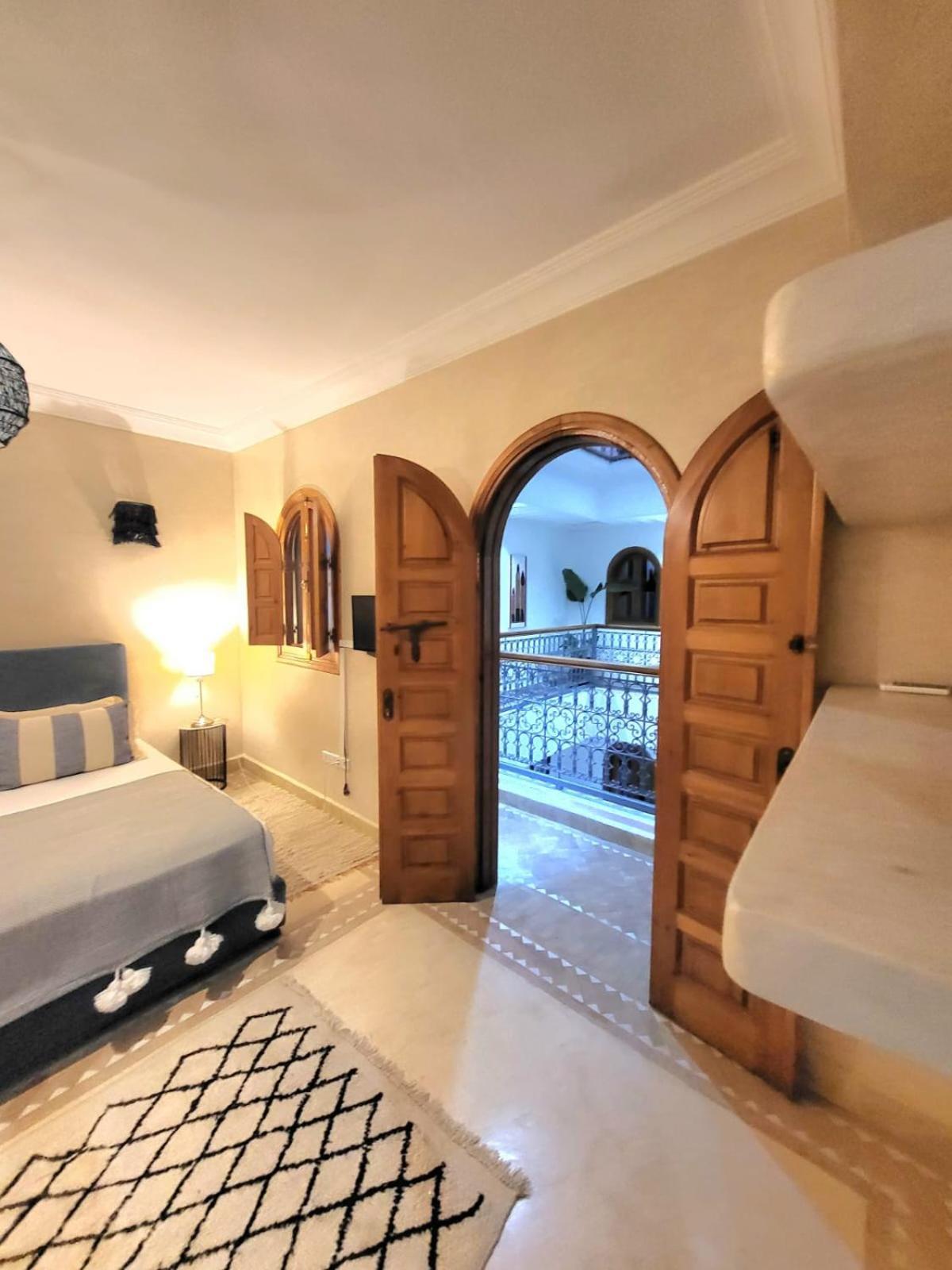 Riad Melilo Avec Piscine Chauffee Marrakesh Exterior foto