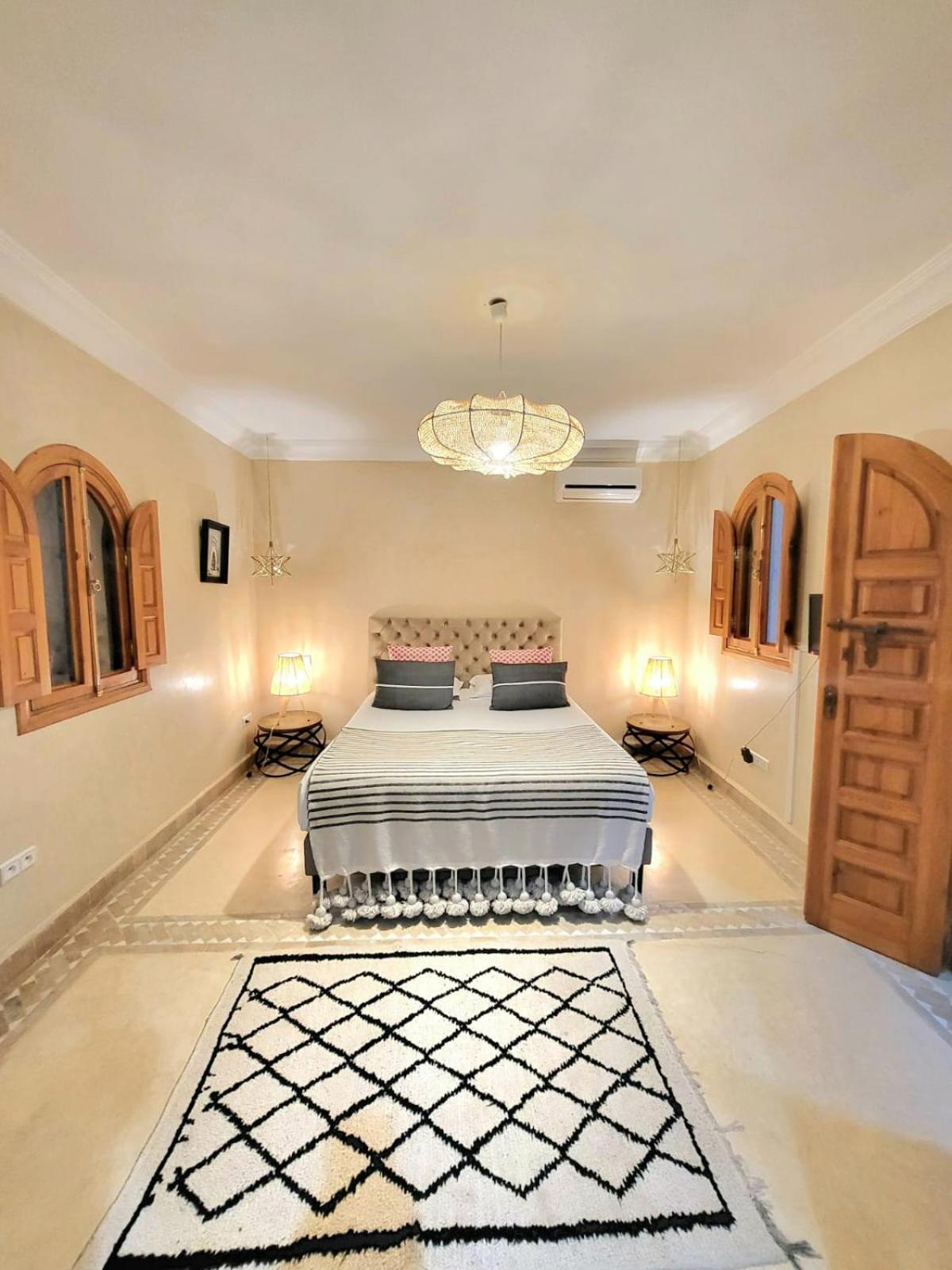 Riad Melilo Avec Piscine Chauffee Marrakesh Exterior foto